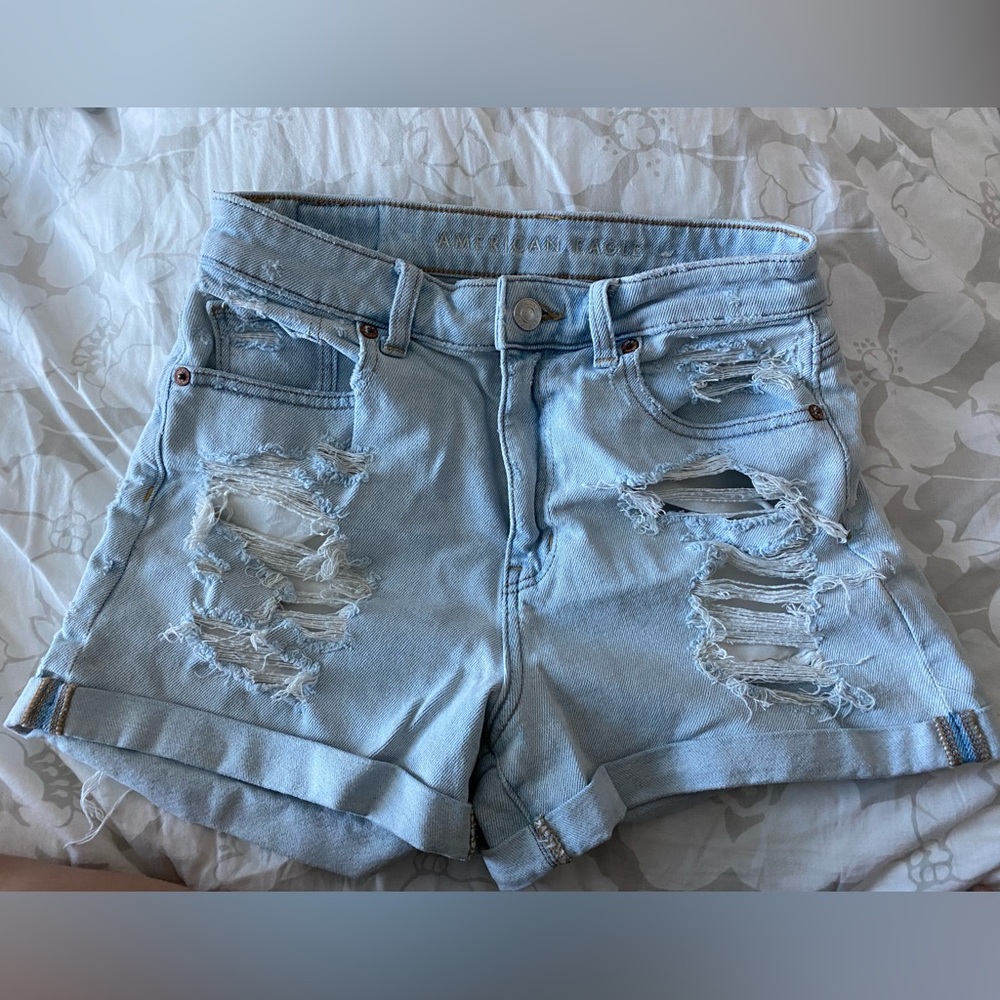 American eagle distressed high waisted shorts